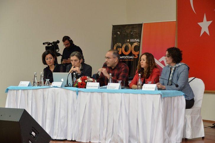 Mersin’de göçün oluşturduğu sorunlar ve çözüm önerileri konuşuldu G2