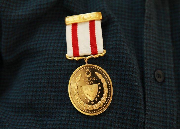 Trakya Üniversitesi Hastanesi çalışanlarından Kıbrıs Gazisi Köse’ye kutlama G3