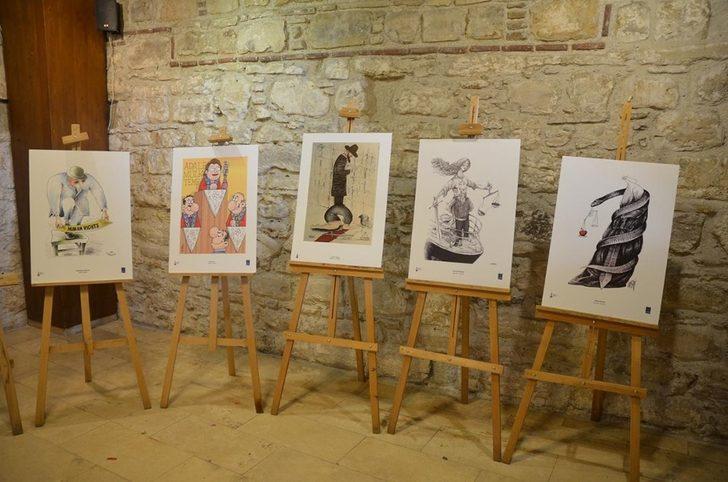 Kusadası’nda ’Uluslararası İnsan Hakları ve Adalet Karikatür’ sergisi G3