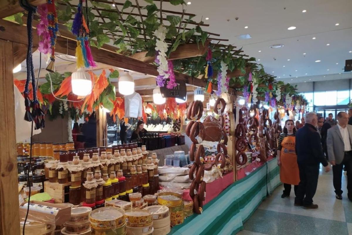 Kahramanmaraşlılar T&uuml;rkiye&rsquo;nin lezzetlerini tattı