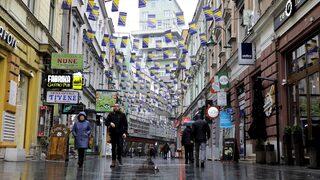 Bosnalılar soykırım inkarcısı yazara Nobel verilmesine tepkili