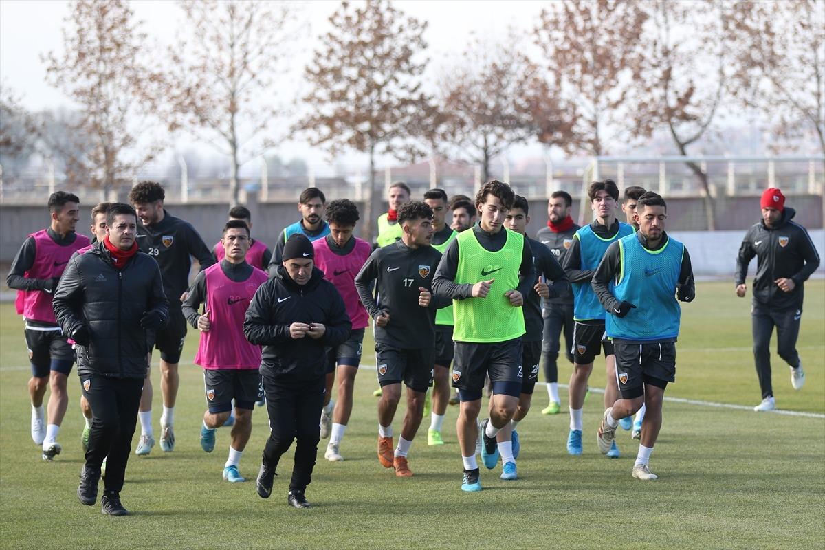Kayserispor'da eksikler can sıkıyor
