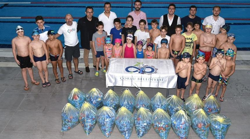 Engelliler için yarım ton kapak topladılar