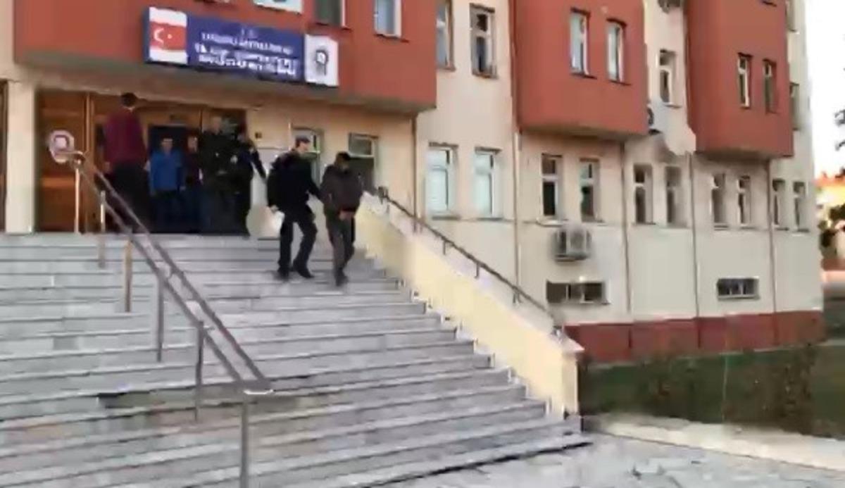 Tavşanlı&rsquo;da hırsızlık ş&uuml;phelisi 2 kişi tutuklandı