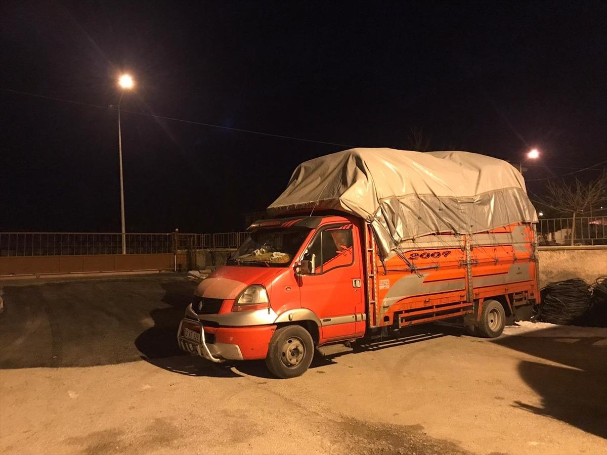 Sivas'ta 2 ton ka&ccedil;ak t&uuml;t&uuml;n ele ge&ccedil;irildi