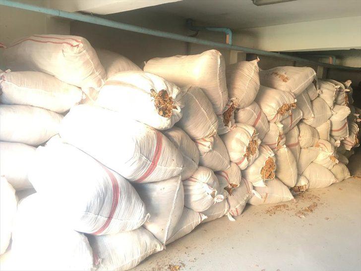 Sivas'ta 2 ton kaçak tütün ele geçirildi G2