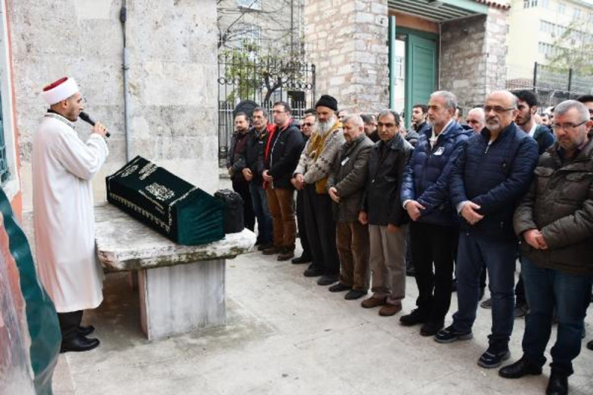 Kadavra olmak i&ccedil;in vasiyet etti! &Ouml;ld&uuml;kten 8 yıl sonra defnedildi