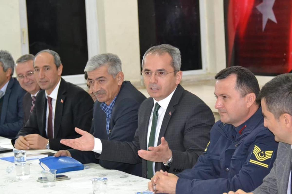 Tosya Kaymakamı muhtarların sorunlarını dinledi