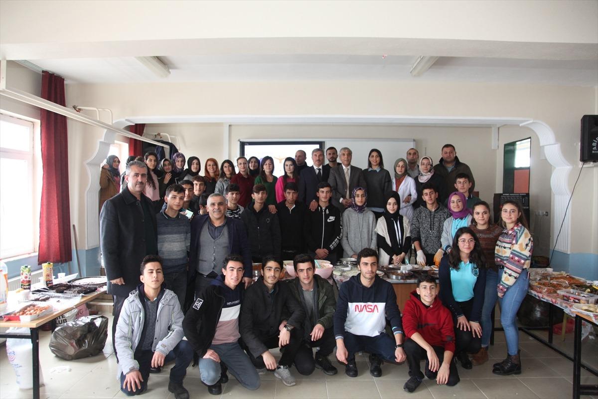 Ahlat'ta şehidin cami vasiyeti i&ccedil;in kermes d&uuml;zenlendi