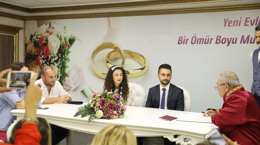 Nikah başvuruları azaldı