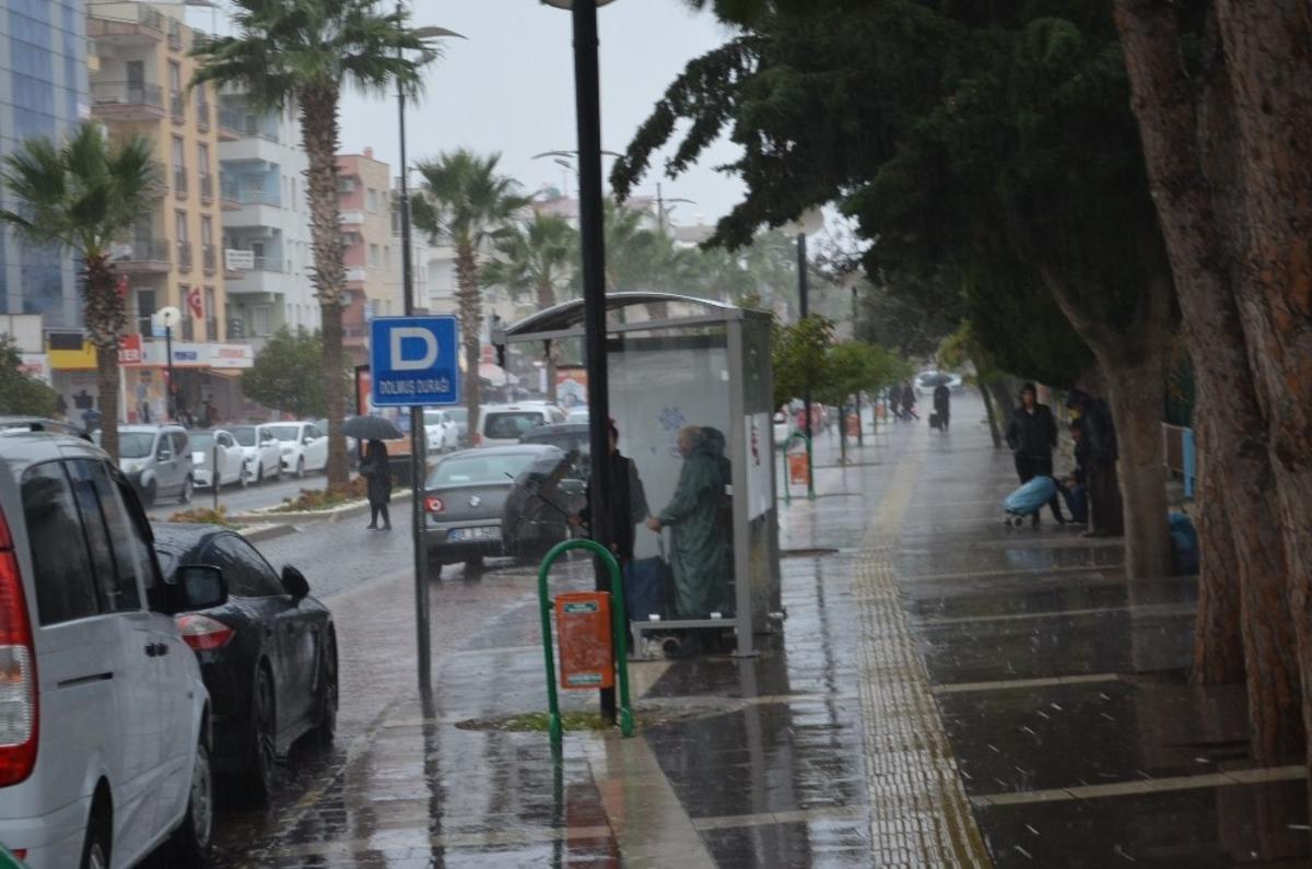 Didim&rsquo;de şiddetli yağışlar etkili oldu