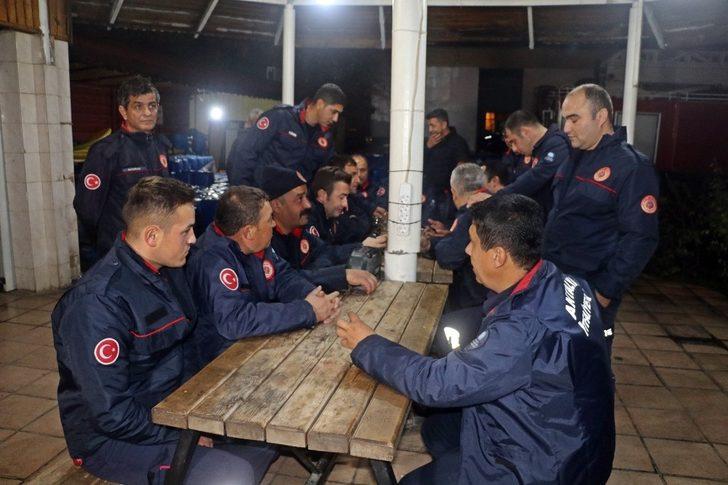 Antalya’da ‘kırmızı kod’ uyarısı için gece nöbeti başladı G3