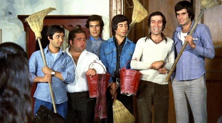 Hababam Sınıfı Sınıfta Kaldı filmi ne zaman &ccedil;ekildi? Hababam Sınıfı Sınıfta Kaldı konusu ve oyuncuları