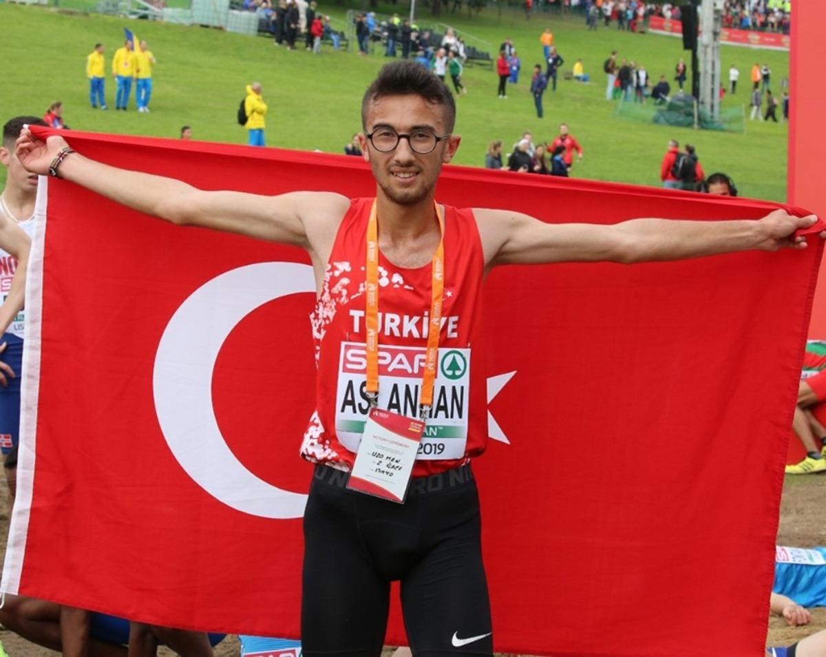 BE&Uuml; &ouml;ğrencisinden b&uuml;y&uuml;k başarı