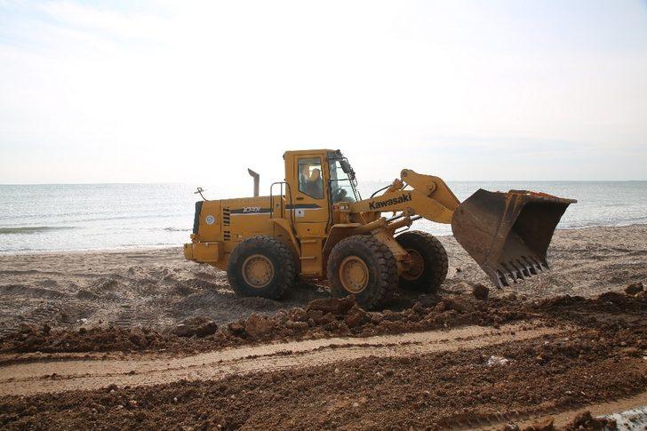 Karaduvar sahilinde iyileştirme çalışmaları devam ediyor G4