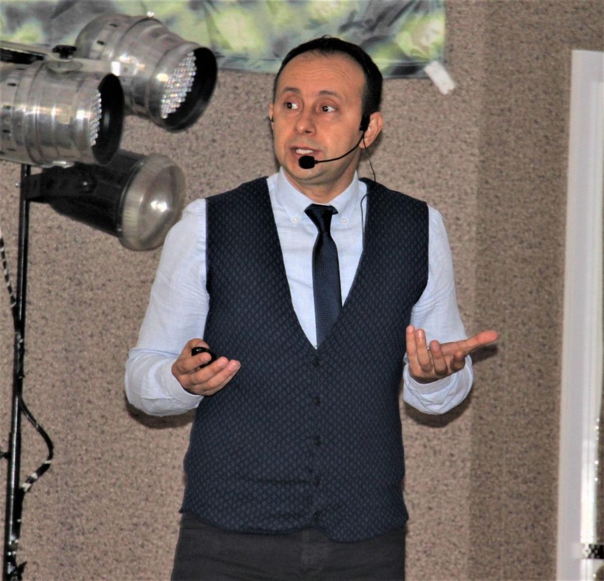 Kardiyoloji Anabilim Dalı Başkanı Do&ccedil;. Dr. Hasan G&uuml;ng&ouml;r: &ldquo;Okul &ccedil;ağındaki &ccedil;ocukların &uuml;&ccedil;te biri obez&rdquo;