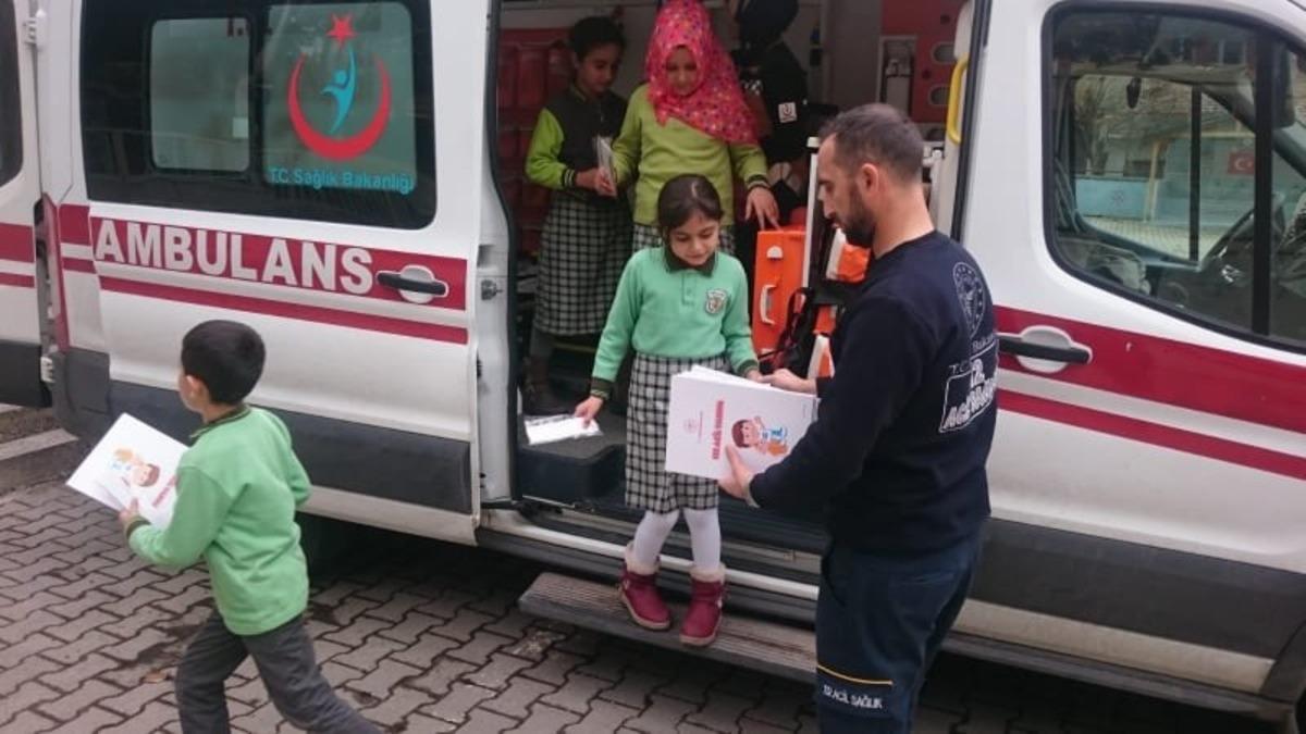 &Ouml;ğrencilere 112 Acil &Ccedil;ağrı Merkezi tanıtıldı