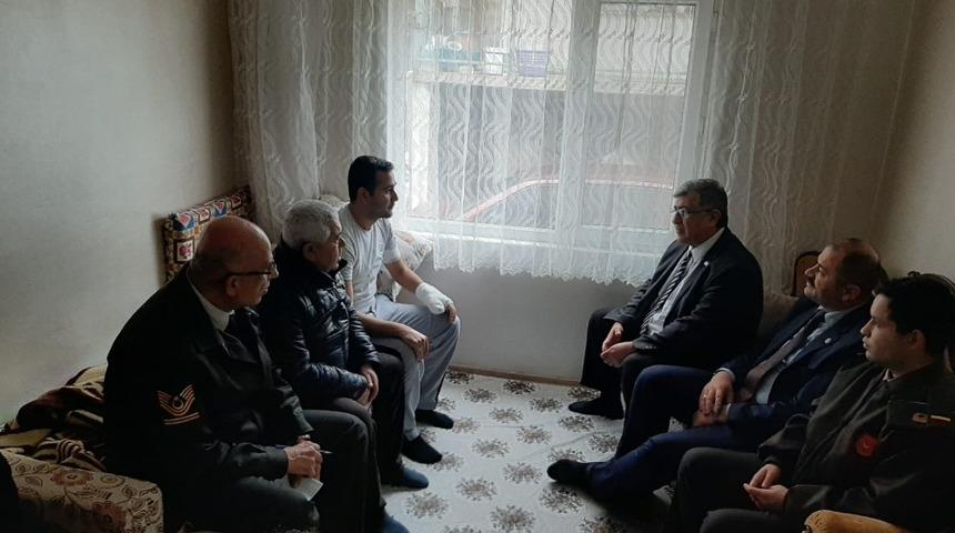 Orhaneli protokol&uuml;nden Gazi Yavuz&rsquo;a ge&ccedil;miş olsun ziyareti