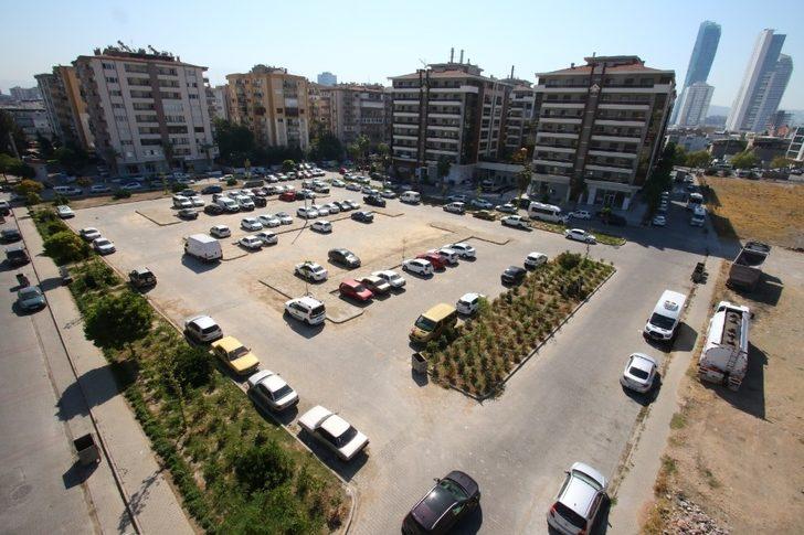 Bayraklı’da parklar yenileniyor, yeşil alanlar düzenleniyor G4