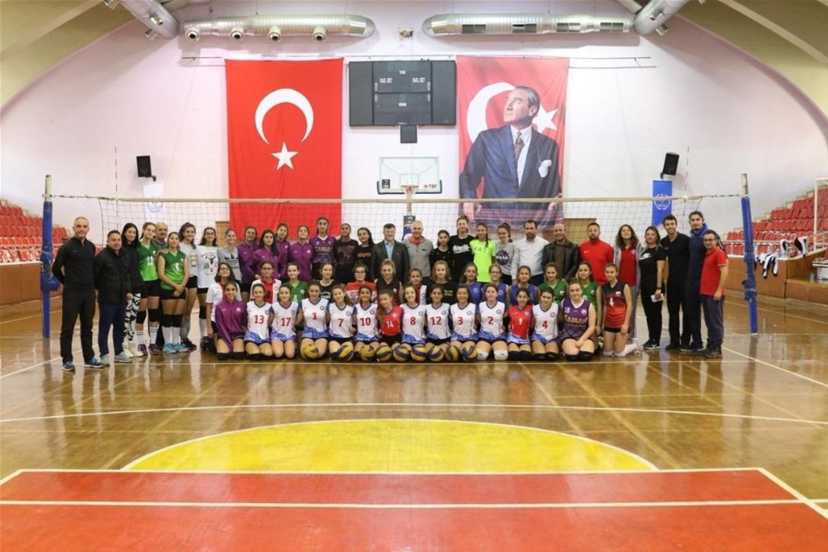 Aydın Analig Voleybol İl Karması se&ccedil;imleri yapıldı