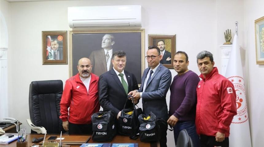 Spor M&uuml;sabakaları Sağlık&ccedil;ılar Derneği&rsquo;nden Fillik&ccedil;ioğlu&rsquo;na ziyaret