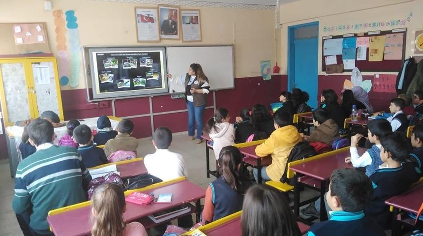 &Ouml;ğrencilere y&ouml;nelik &ldquo;biyolojik &ccedil;eşitlilik&rsquo;&rsquo; eğitimleri devam ediyor