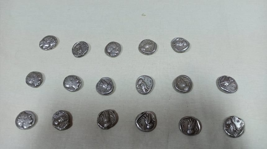 Erzincan'da tarihi eser ka&ccedil;ak&ccedil;ılığı operasyonunda 2 ş&uuml;pheli yakalandı