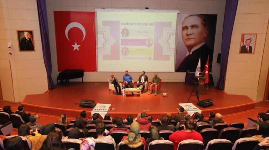 Hobileriyle başarıya ulaşanlar &ouml;ğrencilerle buluştu