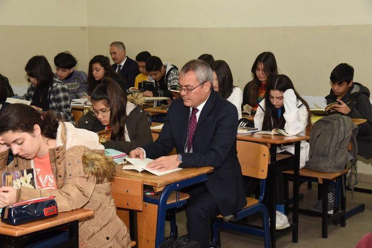 Vali Deniz, Manisa’daki eğitim kurumlarını inceledi G2