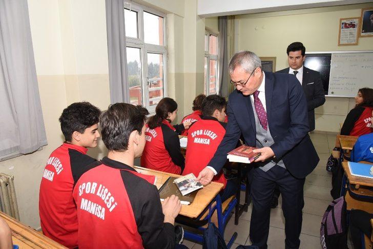 Vali Deniz, Manisa’daki eğitim kurumlarını inceledi G5