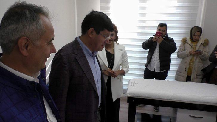 Özcan ve Arslan güzellik merkezi açan işletmeciyi yalnız bırakmadı G5