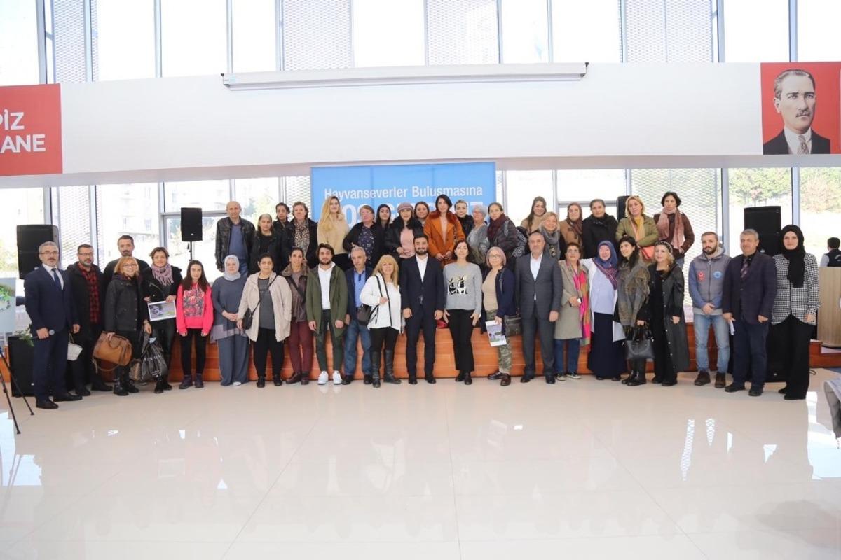 Sokak hayvanları i&ccedil;in belediye ve vatandaş el ele verdi