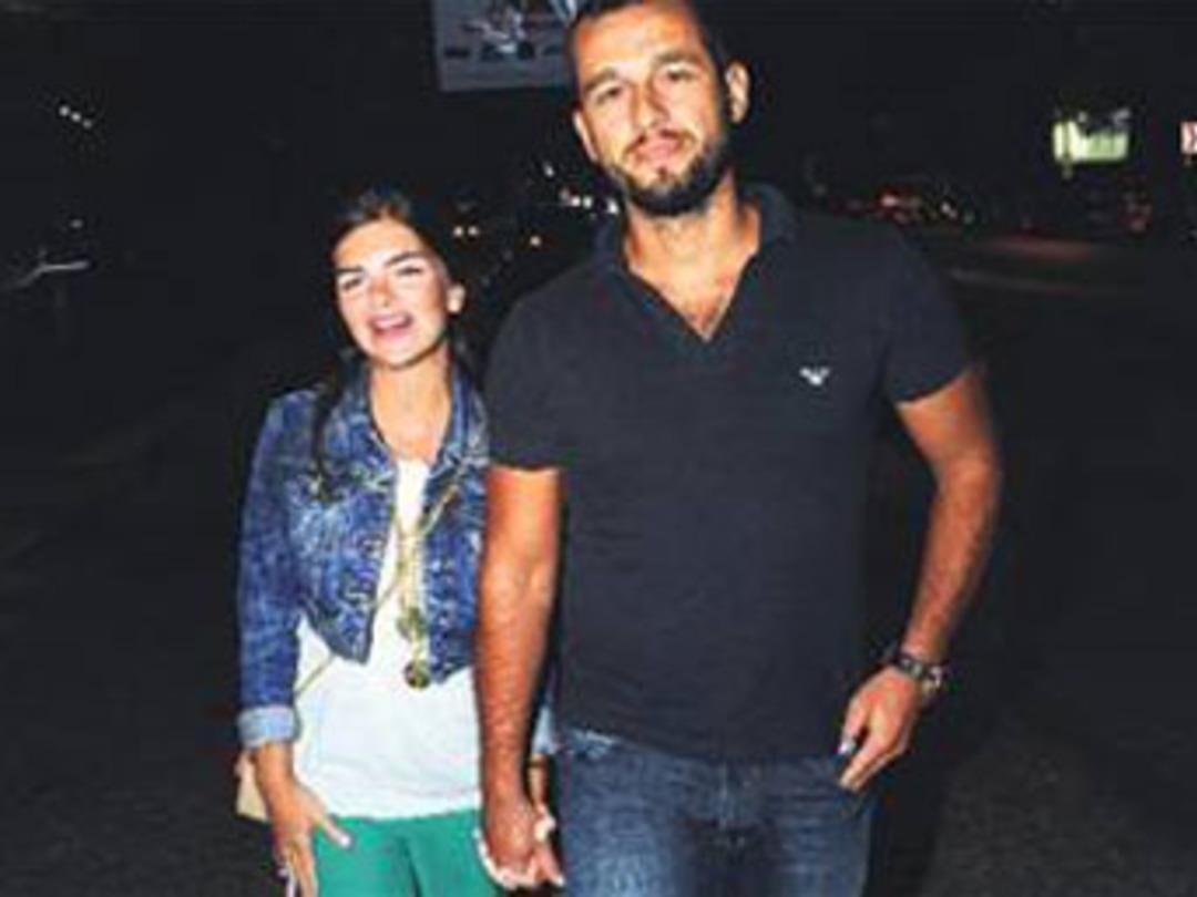 Pelin'den bebek a&ccedil;ıklaması