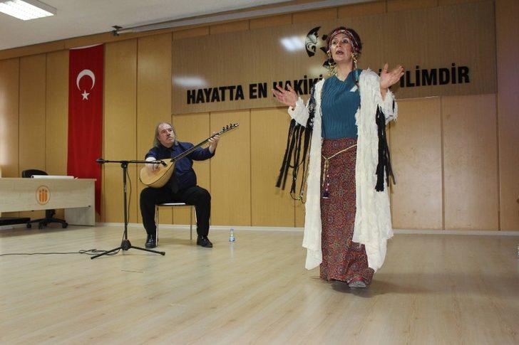 “Kadim Türk Masalları” programı düzenlendi G2