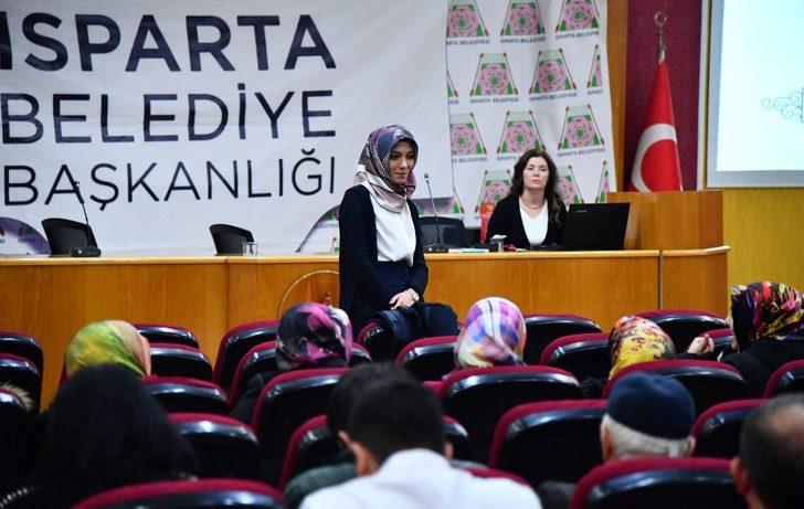 Isparta Belediyesi’nden çocuklarla iletişim ve beslenme semineri G1
