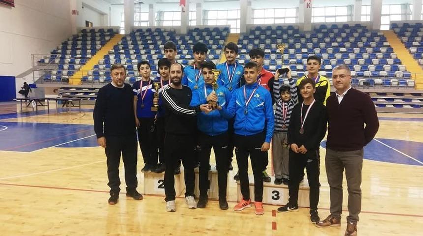 Vanlı masa tenis&ccedil;iler T&uuml;rkiye finallerine y&uuml;kseldi