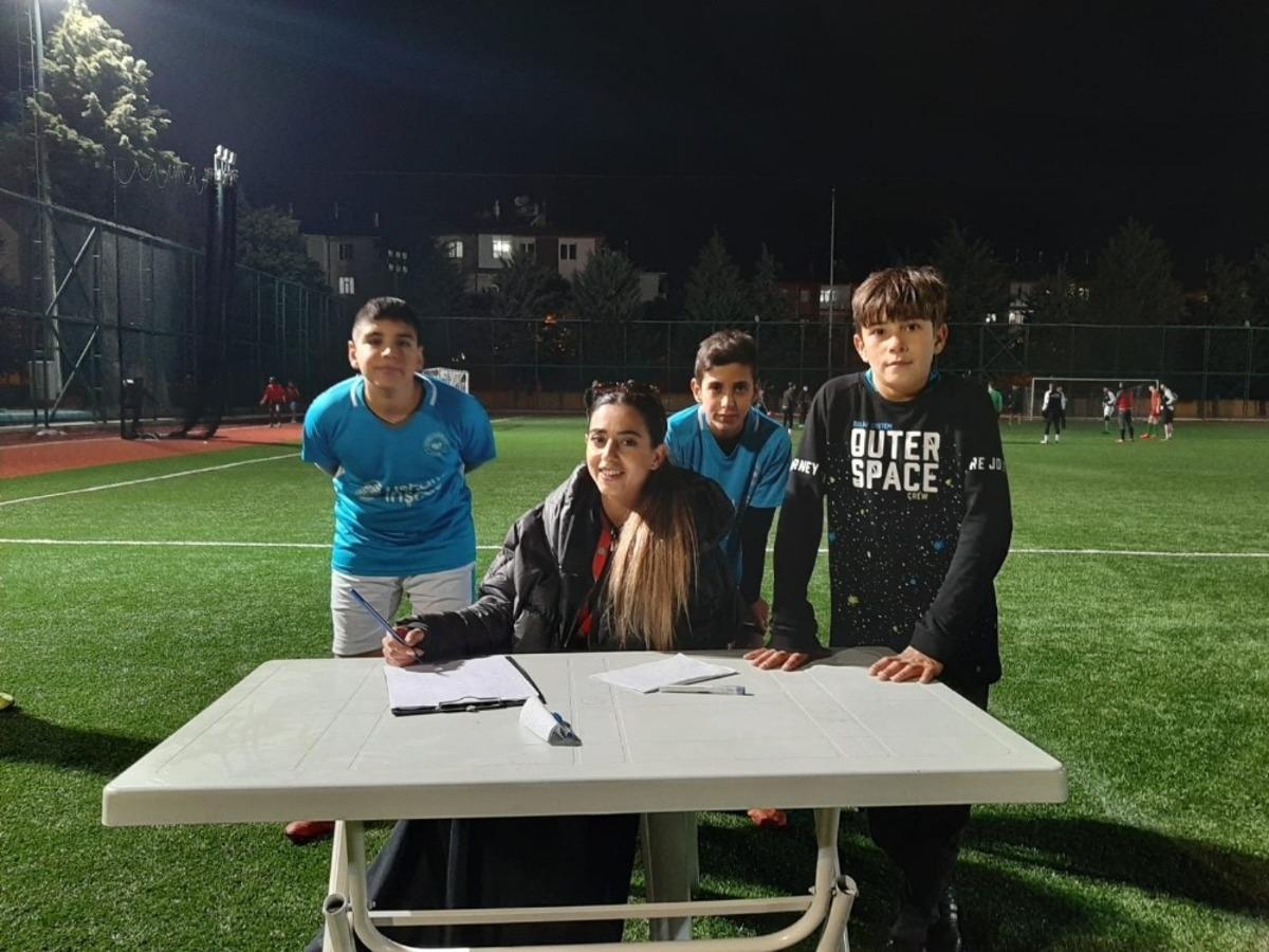 Kadın eğitmenden futbola bilimsel yaklaşım