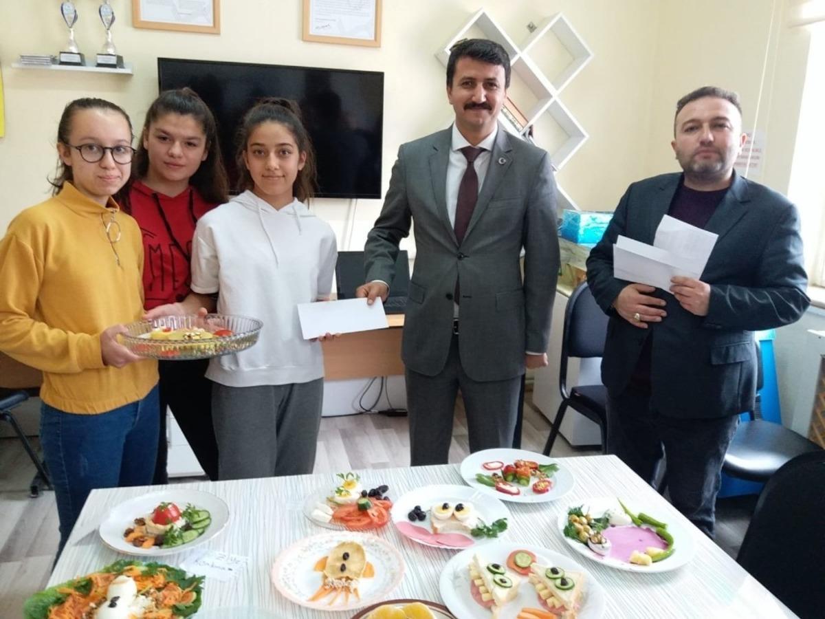 Okulda kahvaltı ve tabak tasarım yarışması