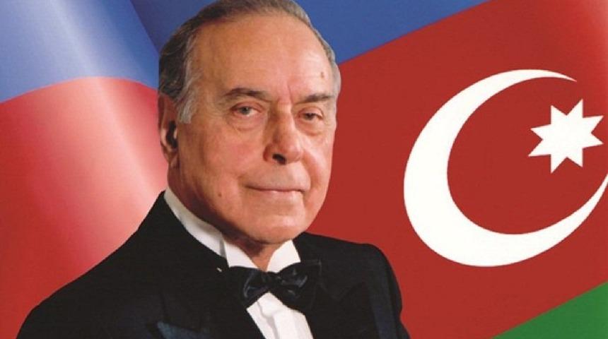 Haydar Aliyev vefatının 16. yılında anılıyor