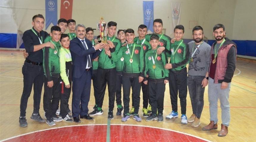 T&uuml;rkiye Salon Hokeyi Şampiyonası&rsquo;nda dereceye girenler belli oldu