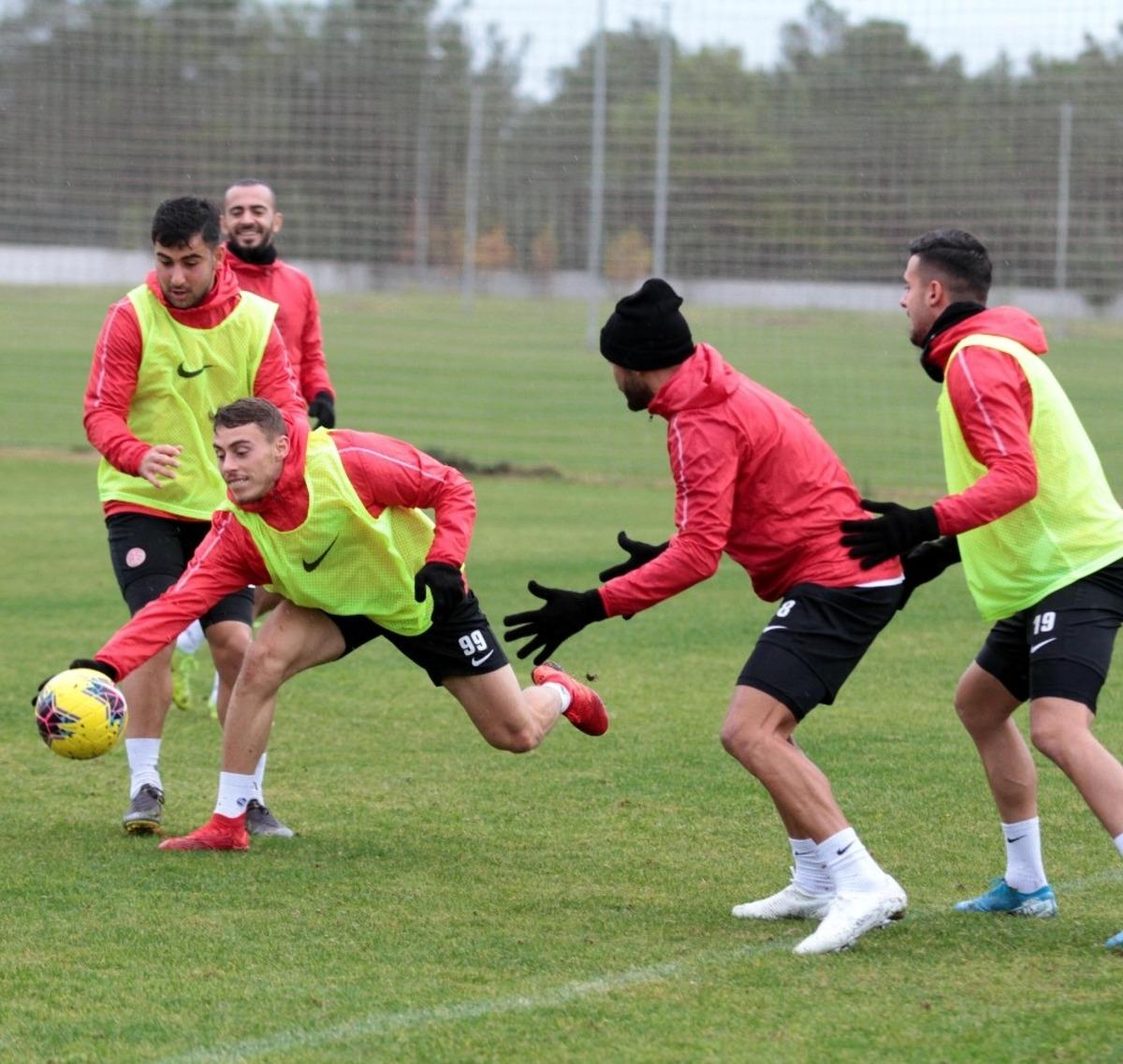 Antalyaspor Alanya&rsquo;ya gitti