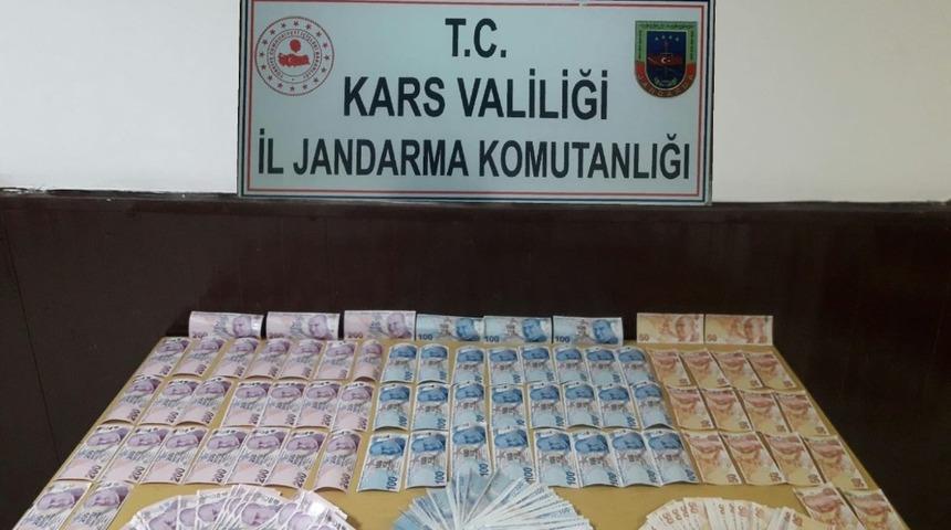 Kağızman&rsquo;da sahte parayla hayvan alanlar yakalandı