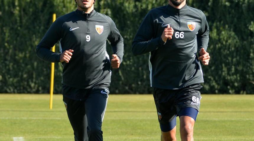 Kayserispor'da Umut Bulut ve Şamil &Ccedil;inaz antrenmana &ccedil;ıktı