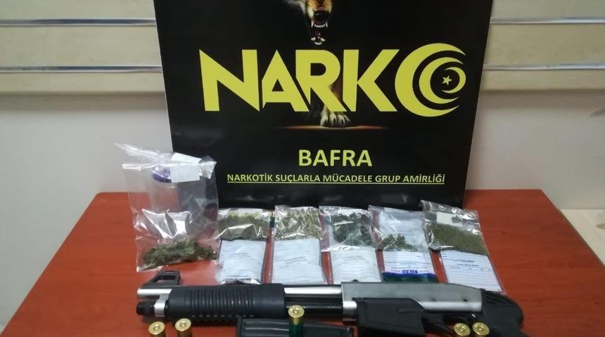 Bafra&rsquo;da uyuşturucu operasyonu: 2 g&ouml;zaltı