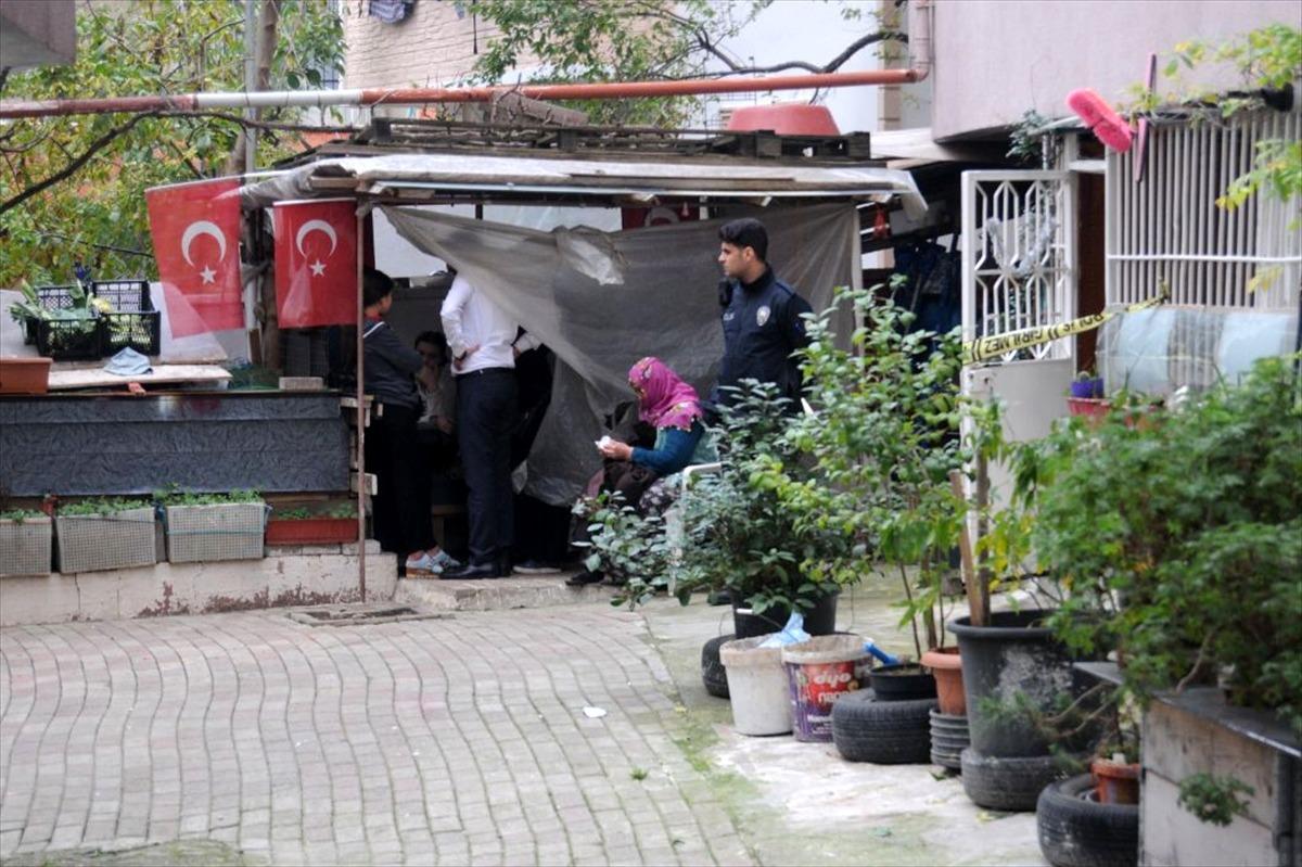 G&Uuml;NCELLEME - Kocaeli'de eşini sopayla darbedip boğarak &ouml;ld&uuml;ren koca tutuklandı