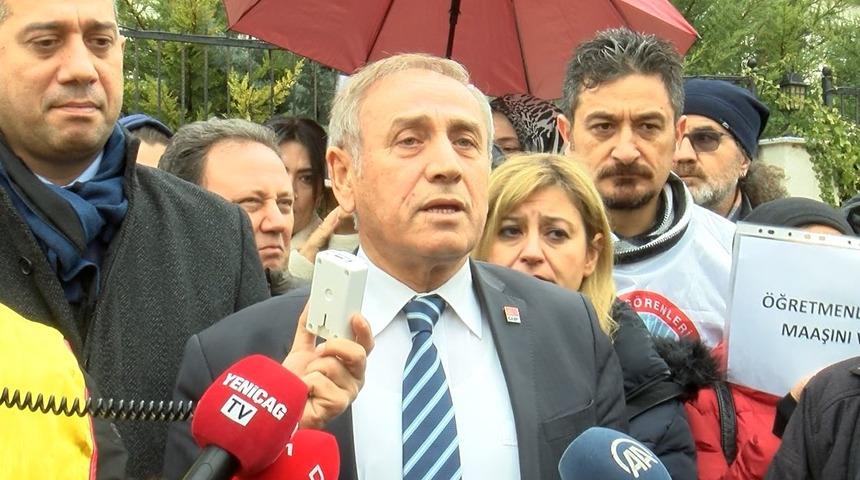 CHP'li Kaya, &ouml;ğretmen &uuml;cretlerinin &ouml;denmediği okulun y&ouml;netimiyle g&ouml;r&uuml;şt&uuml;