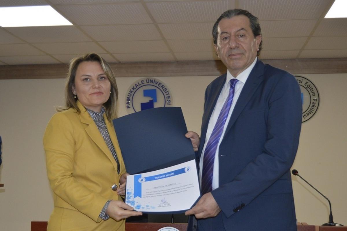 PA&Uuml;&rsquo;de &ldquo;İnsan, M&uuml;zik ve Demokrasi&rdquo; semineri