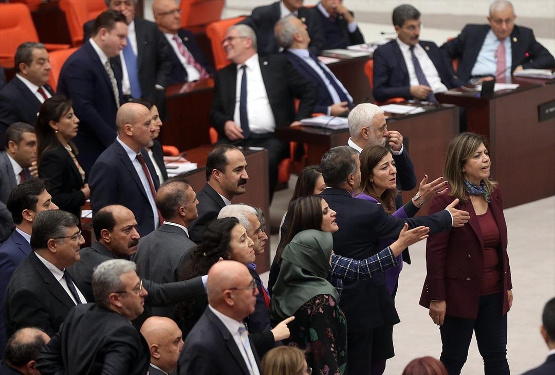 HDP Şanlıurfa Milletvekili &Ouml;mer &Ouml;calan&rsquo;ın TBMM'deki konuşması b&uuml;y&uuml;k tepki &ccedil;ekti!