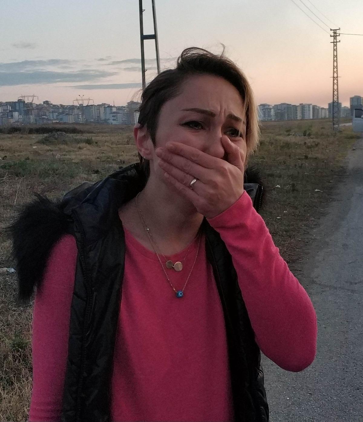 Kocasından gelen videoyu g&ouml;r&uuml;nce şoke oldu!
