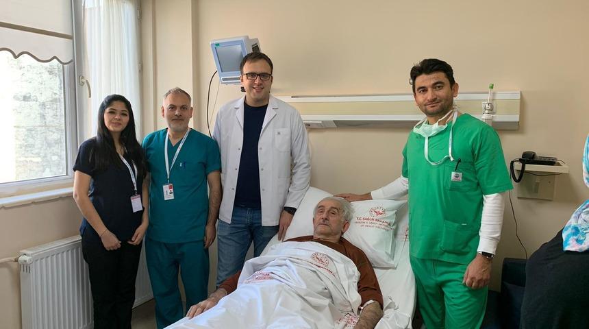 Mesanesinden 130 gramlık tek par&ccedil;a taş &ccedil;ıktı